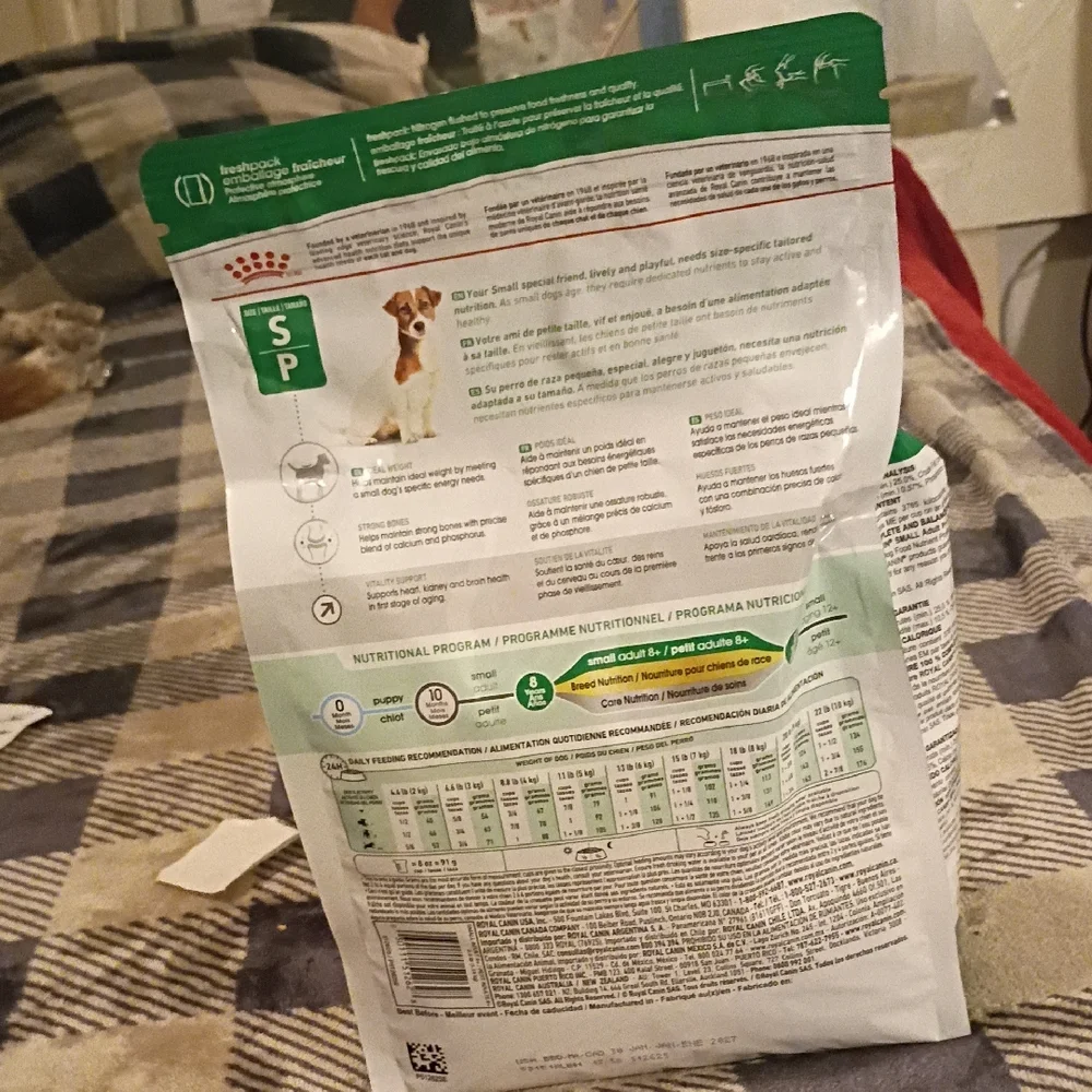 Small/Petit Adult 8+ Dry Dog Food - White & Green